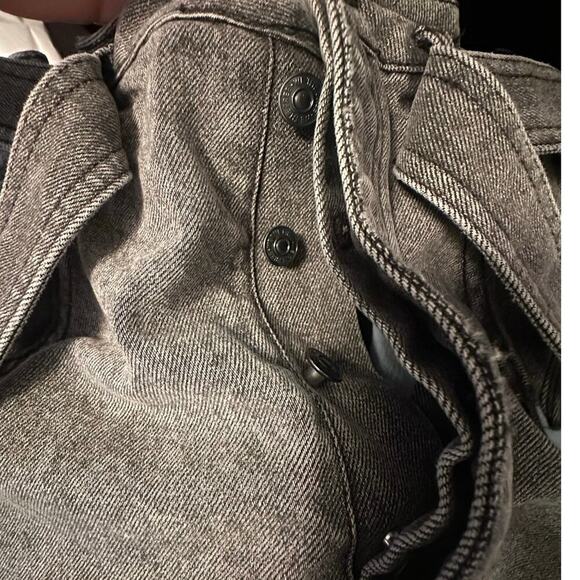 We The Free Thirty-One Urban Outfitters Black Denim Skirt Belted Size 31 Raw Hem - Picture 4 of 7